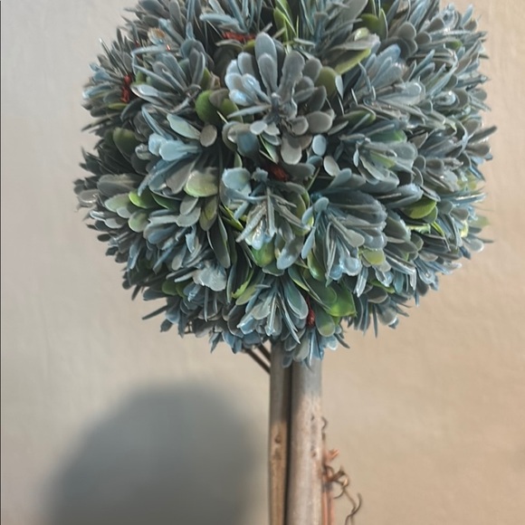 Green and Tan Faux Floral Accent Sphere topiary - Picture 7 of 11